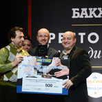 "Преди 10" взе наградата в категория "Устойчива концепция "Метро", дадена им от Атила Йенисен, Главен изпълнителен директор на "Метро".