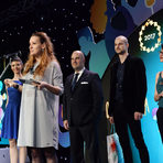 Екипът на Jasmine приема наградата си в категория "Нова Вълна - Гастробар".