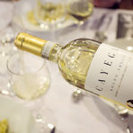 Бялото вино за пастата беше от традиционния за Пиемонте сорт Арнеис и прочита му със свежото вино Tenuta Carretta Cayega, Roero Arneis DOCG 2015, Italia.