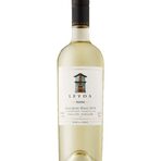 San Pedro Leyda Reserva Sauvignon Blanc 2016 / ценова категория 10 - 15 лв.Връщайки се на темата совиньон блан, трябва да се каже, че от всичко, което пазарът жадно поема, новозеландският совиньон блан е най-пръв сред първите. Тенденцията, която се очерта преди 10 години, продължава с пълна сила и днес, но, слава богу, има и други совиньони, които внасят разнообразие в този тренд. Ето един от тях, който страшно обичам. Заради чилийския му специфичен характер, в който сякаш цялото море се е събрало, заради звънливата му свежест и не на последно място – заради цената му.Характеристиката на DiVino: Искрящ, златисто-зелен цвят. Отличен сортов нос с нотки на коприва, чемшир, грейпфрут и цариградско грозде. Сочно, стопено и същевременно освежаващо в устата с гъвкаво, средно тяло и дълъг ароматен финал.