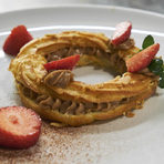 А за финал се насладихме на една франска класика -Paris-Brest с лешников крем и ягоди.