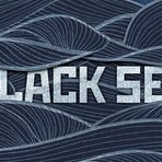 Black Sea: Dispatches and RecipesCaroline EdenЕдна изключителна книга написана от една изключителна дама. Каролин Идън написва този пътепис/готварска книга, докато обикаля черноморския регион и изследва кулинарните връзки между различните държави. Тръгвайки от Одеса до Бесарабия, Румъния, България и Турция, тя се среща с евреите в Одеса, с една от последните жени рибари у нас, както и изследва наследството на имигриралите в Истанбул руснаци преди Революцията. Това е едно много интересно четиво, което ни среща с някои невероятни хора и ни показва Черно море по един съвсем различен начин.