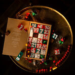 Коледа всеки ден"24 впечатляващи вкуса от La Feve, сред които новите шипки и джинджифилови сладки в драже, и греяно вино в бонбон, който – както споделят създателите му – е вдъхновен не от базарите пред "Александър Невски", а от Christkindlmarkt-овете в град Виена. Празникът в устата е с всички останалите вкусове: портокал, кашу и елда; круша и кардамон; мед, джинджифил и орехи; коледни меденки; хмел и бретцел; вино и коледни подправки; индрише; кедрови ядки и карамфил, мандарина и кардамон и др.От тук