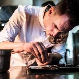 Специално за "Бакхус": Бьорн Масоп за "зеления" Michelin и храната като продължение на земята