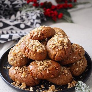 Гръцка Коледа в селото: празник на дома, трапезата и паметта