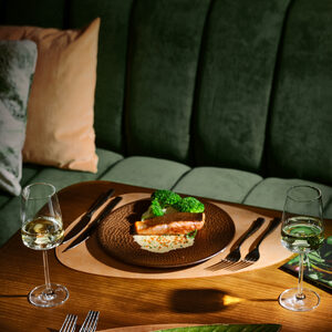 ✪ Ресторант EDEN: Райската градина на Пловдив, където времето спира