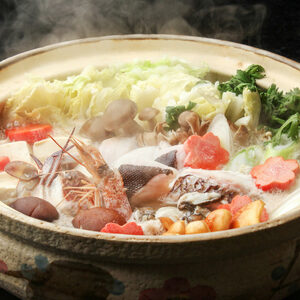 "Манджа с грозде" #8: Азиатските кулинарни локации на Джун и Рене, винени пътища на Долината на Струма и парадоксът на какаото