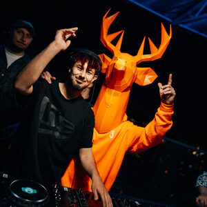 Jägermeister ORANGE дебютира в България с впечатляващо парти и светлинно шоу с дронове