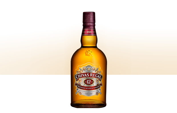 Chivas Regal 12 y.oПартньор: Перно Рикар БългарияДванайсет годишното уиски Chivas Regal се е превърнало в институция и символизира една над 200-годишна традиция.Неговата характерна, ароматна настойка от диви билки, пирéн, мед и овошни плодове е добре позната. Chivas Regal 12 е невероятно богат на вкусове – зрели ябълки с мед, ванилови нотки на лешник и карамел, които запазват дълго удоволствието, благодарение на продължителния послевкус.