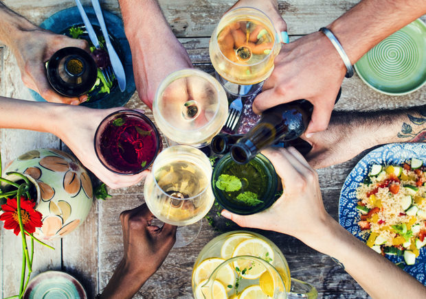Представяме ви селекция био вина, с които да посрещнем пролетта, подбрани от Михаил Марковски - съорганизатор на Национален конкурс "Сомелиер на годината", преподавател по сомелиерство и консултант по храни и напитки в гостоприемството.