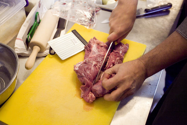 Телешкото месо беше предоставено от симбиотична ферма "Чифлик Ливади".