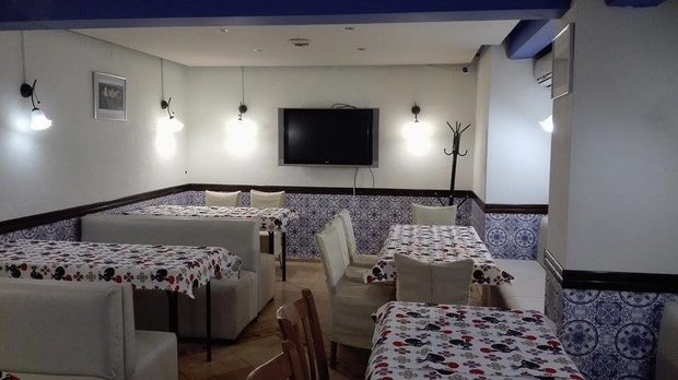 Собственик и главен готвач на наскоро открилия ресторант TUGA Bar&Restaurant е Александра Барозу. След като се мести да живее в София, бързо установява, че продуктите и португалските ястия много й липсват.Така тя отваря първото си заведение, с идеята да е събирателна точка за португалци, да се въртят мачовете от Евро 2016 и да има португалски напитки и кухня.В последствие интересът към заведението нараства и Александра решава да предприеме по-сериозна стъпка и да отвори първия португалски ресторант TUGA Bar & Restaurant.Там може да откриете разнообразни ястия от португалската и бразилската кухня и да бъдете гости на тематични вечери.Всичко за Бакхус StrEAT Fest вижте тук.