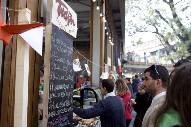 На щанда на ресторант БАГРИhttp://www.bacchus.bg/streatfest/restoranti/2017/08/22/3028752_bulgarska_kuhnia_bagri/