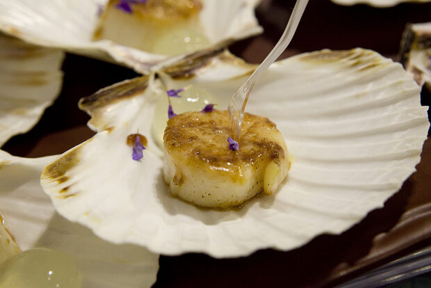 Селекция от аmuse bouches, приготвена от Red Devil Catering.