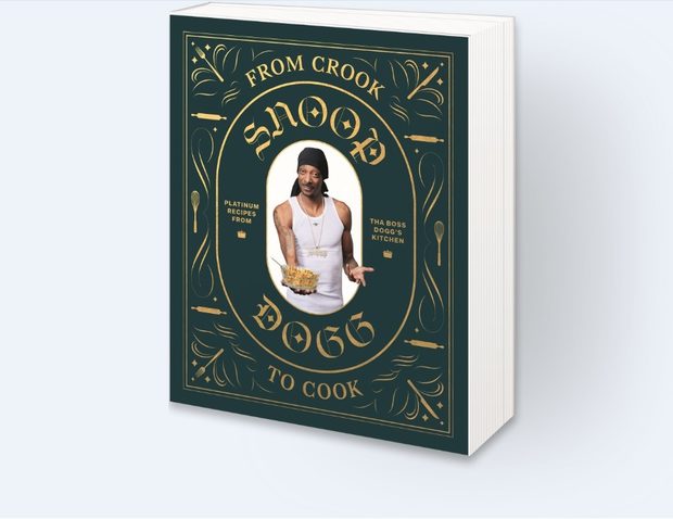 From Crook to Cook: Platinum Recipes from Tha Boss Dogg's KitchenПървата книга с рецепти на Снууп Дог излезе на пазара в Америка през октомври 2018 г. и включва 50 фаворита от личната колекция на рапъра (макарони със сирене, сандвич със салам, такос, пиле с портокал). Освен да запознава с тънкостите при приготвянето на любимите му ястия, книгата разведрява с весели истории и снимки, които показват Снууп във вихъра, докато създава хитове в кухнята. From Crook to Cook излиза след успеха на номинираното за "Еми" съвместно готварско предаване на Снууп Дог и Марта Стюарт.