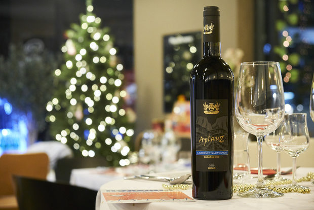 Благодарим и на Вила Мелник за подкрепата и предоставеното вино - Villa Melnik Aplauz Premium Reserve Cabernet Sauvignon 2015.