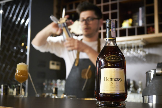 Благодарим и на партньорите ни от Hennessy, които подкрепиха вечерята и предоставиха коктейлите.