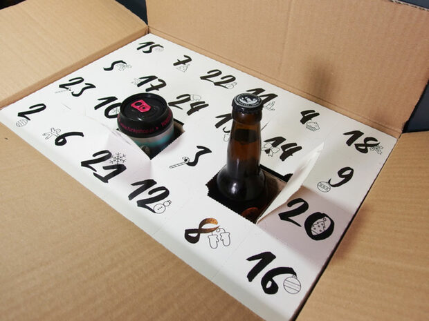 100 Beers Advent Christmas CalendarОще един коледен календар за големи – с подбрани крафт бири от водещи български и международни пивоварни. Подборът включва сезонни коледни и зимни стилове, произведени специално за празничния период, както и редки и лимитирани издания, които не се предлагат във физическия магазин на 100 Bears. Всеки календар е селектиран ръчно, за да осигури широк спектър от стилове и произходи.От тук