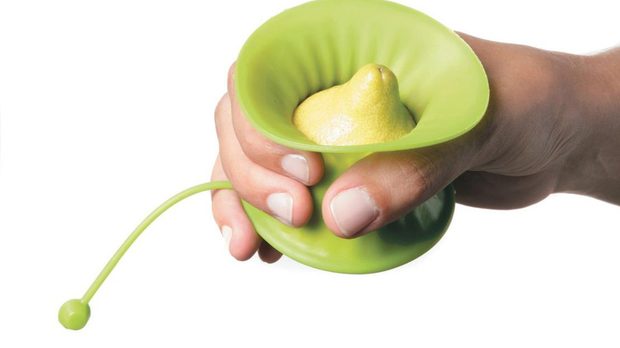 Изстисквачка за лимони от Луки Убер