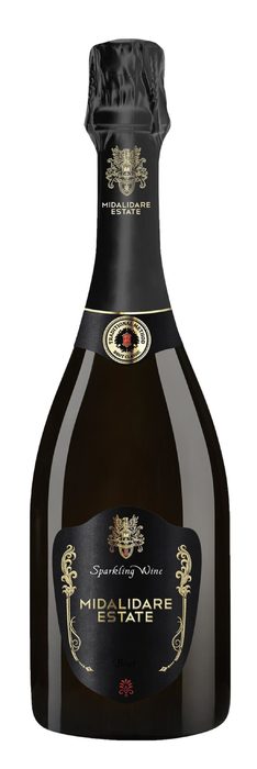 Midalidare Estate Brut NVMidalidare Estate се намира в с. Могилово, близо до Стара Загора и е една от малкото изби в България, която има специално построена винарна за пенливо вино. Лозята за това вино са биосертифицирани, на възраст повече от 10 години. Още с първата си реколта, виното печели редица световни награди, а тази година спечели титлата за най-добро българско вино в класацията на списание DiVino.Виното е blanc de blancs, направено от 100% шардоне, което допринася за елегантния и много фин вкус. Доминиращи са нотките на зелена ябълка и цитрусова кора, а финалът е дълъг и свеж. Това пенливо вино може да се пие сега или спокойно да отлежи поне още 10 години.Къде: ApollowineКолко: 32.90 лв.